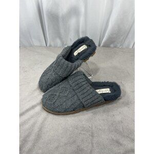 Jessica Simpson Gray Sweater Knit Slippers Size M 7-8 Grip Sole Shoes Faux Fir